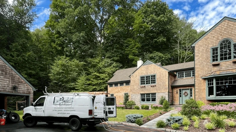 Willowick Power Washing power washing crew working in Euclid, OH